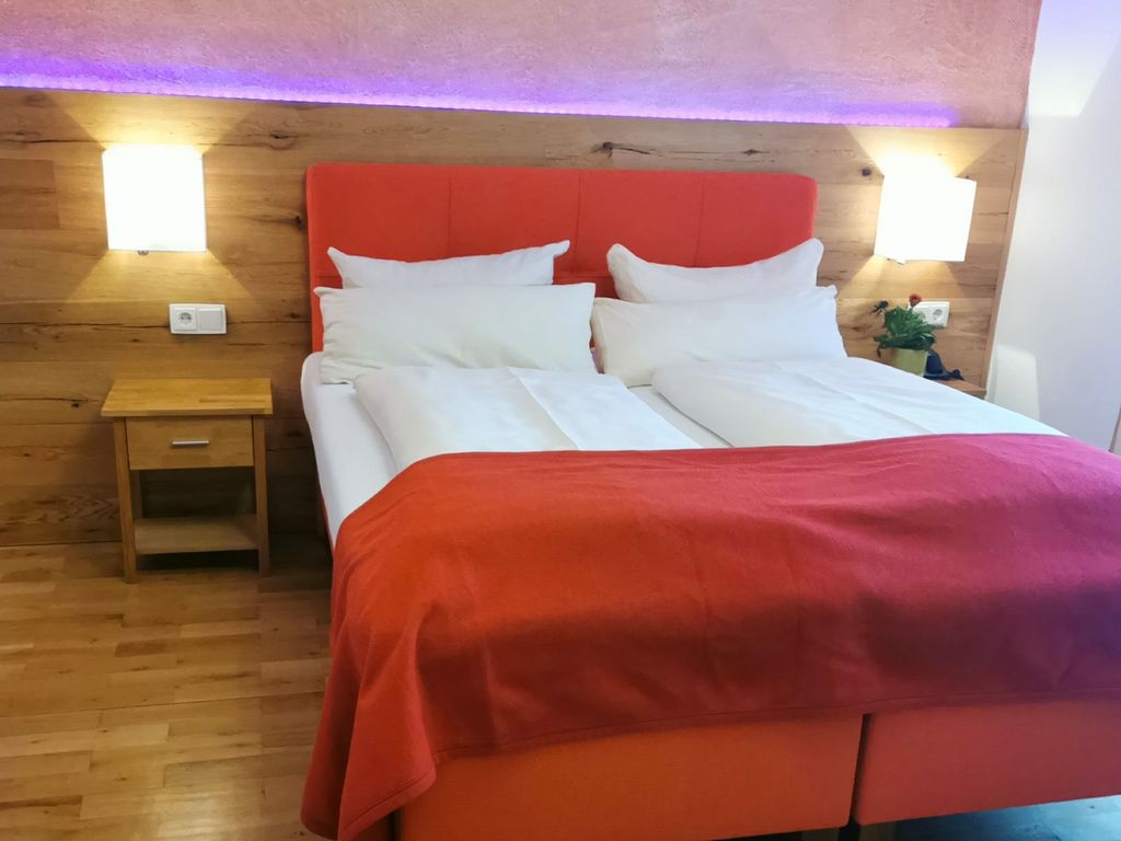 Doppelzimmer - Zimmer können von den Abbildungen abweichen