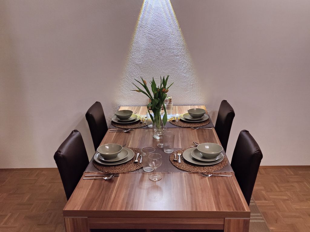 Wohnzimmer: Esstisch