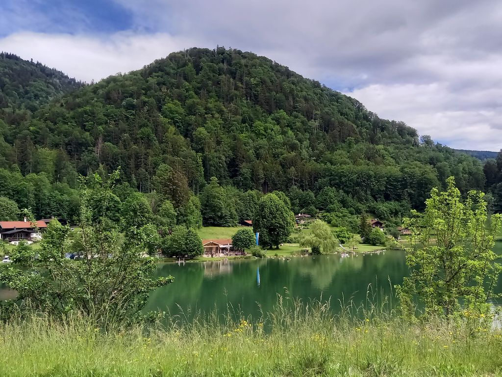 Wössner See mit Bademöglichkeit