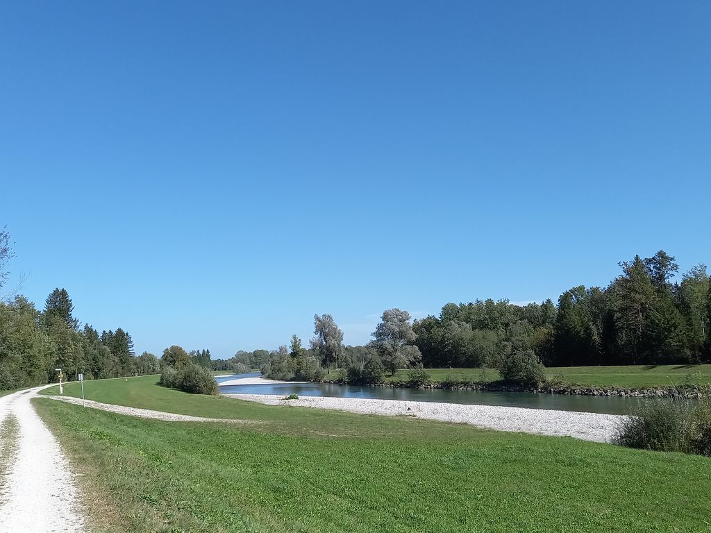 Radlweg am Acheredamm