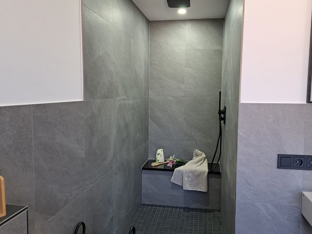 Dusche