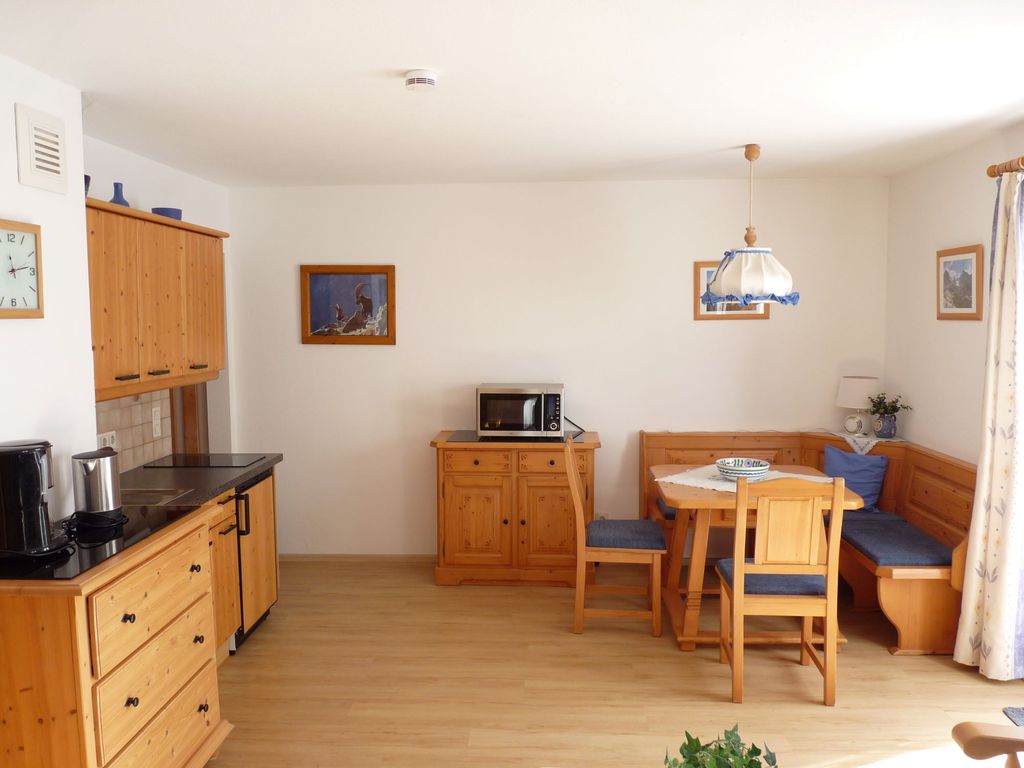 Wohnzimmer 3
