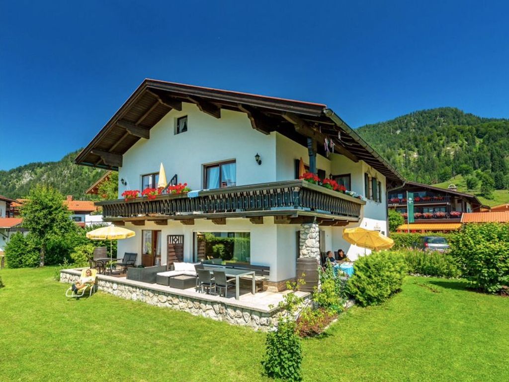Alpenhaus Julia im Sommer