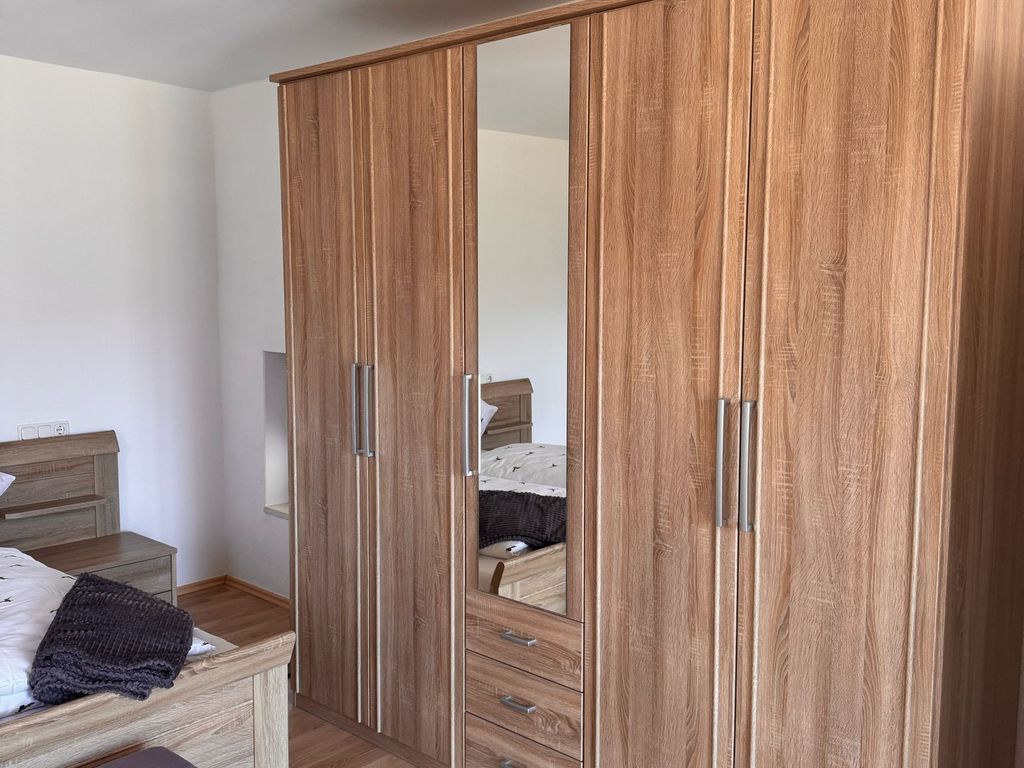 Schrank großes Schlafzimmer