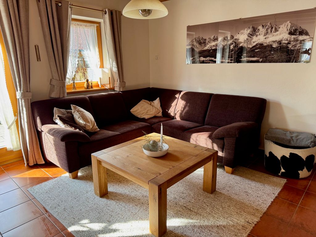 Wohnzimmer mit Couchecke