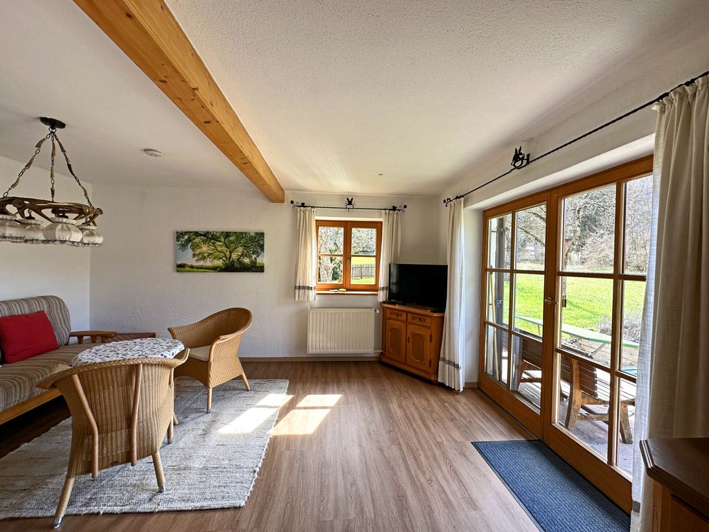 Wohnraum mit Süd-Terrasse