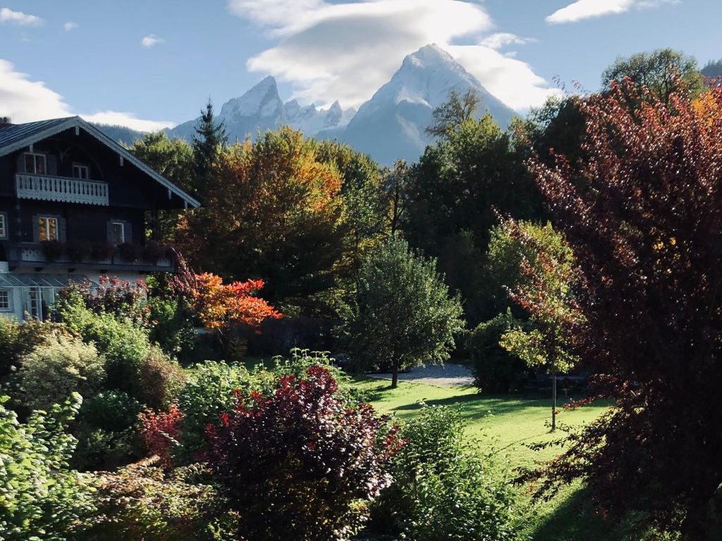 Aussicht Balkon Seite beider Schlafzimmer und Wohnzimmer