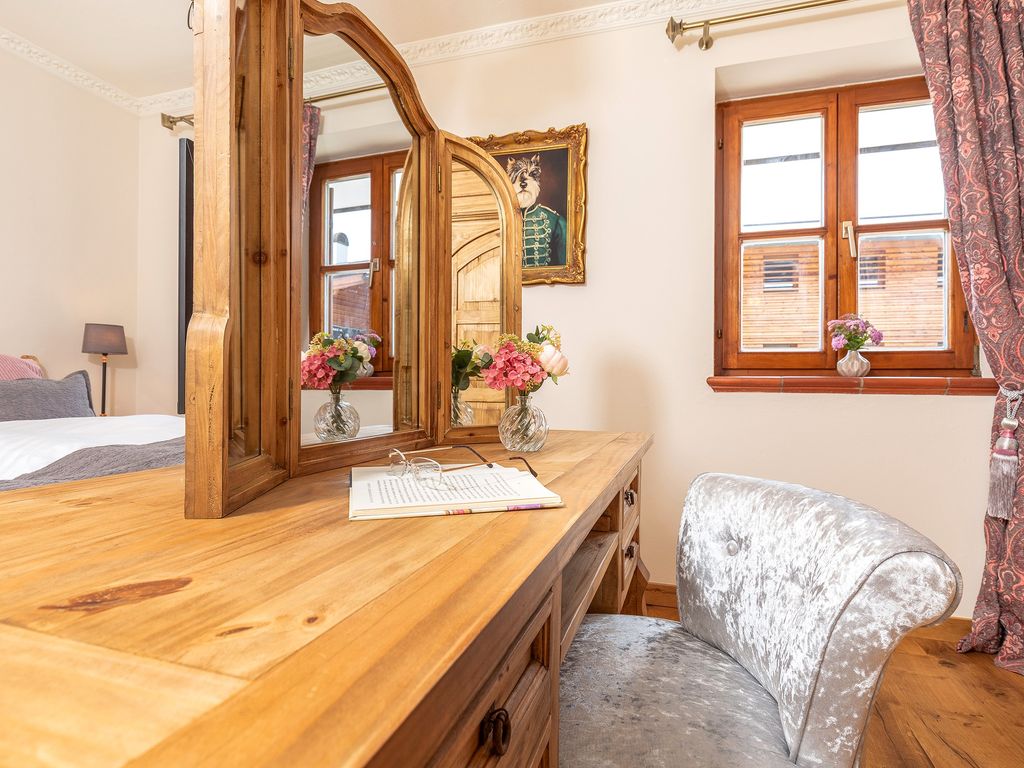 Ferienwohnung 'Kaiser Residenz' - 3 Schlafzimmer - 105 m²  - zentral gelegen