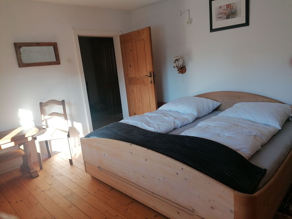 Schlafzimmer 2