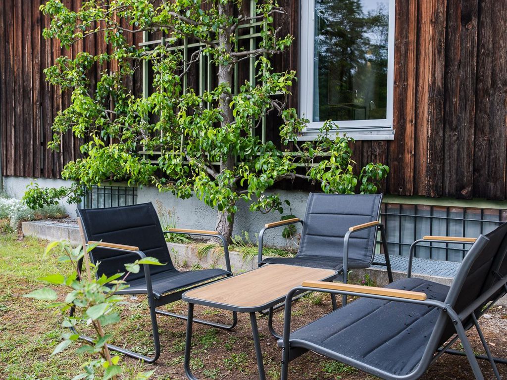 Süd-/Westterrasse mit Lounge