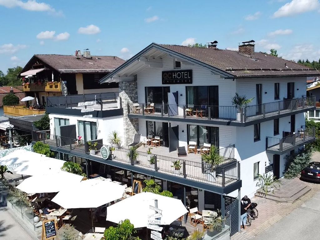 QC Hotel