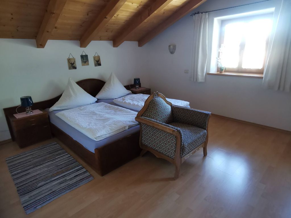 Schlafzimmer 2