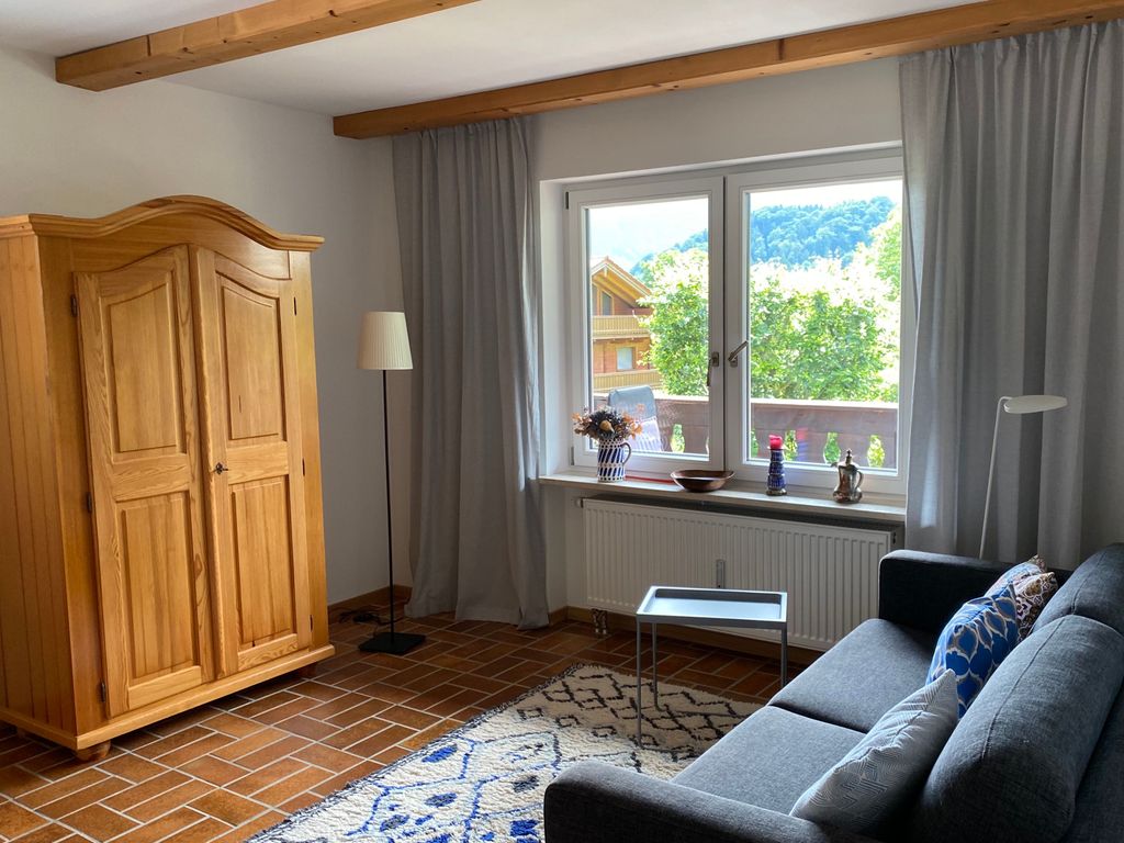 Esszimmer mit Blick auf Balkon