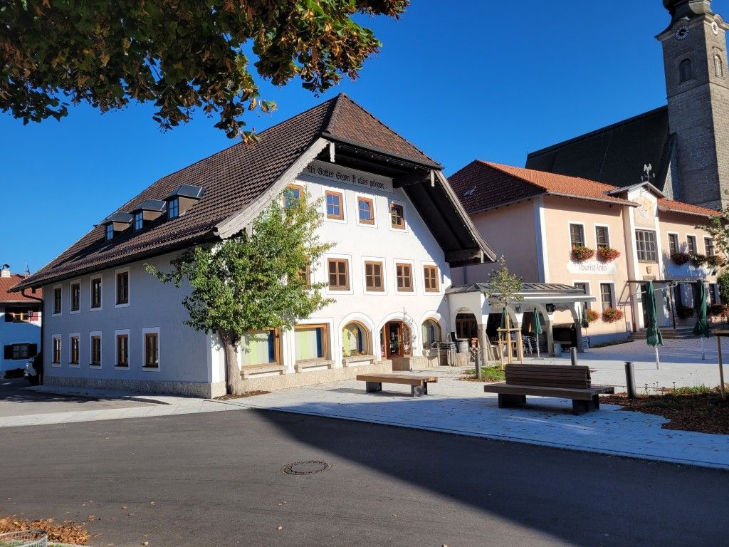 Haus Dorfplatz 5, Anger