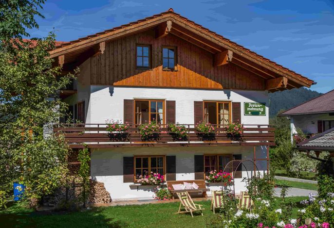 Ferienwohnungen Waldherr (Adlgasser Wirtsfamilie) - Chiemgau Karte