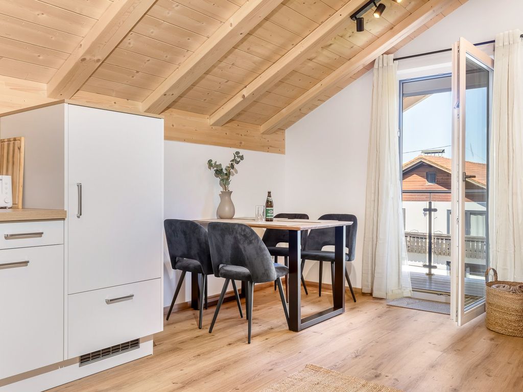 Essecke mit Balkon