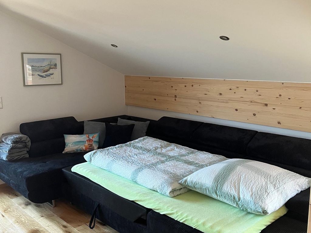 Schlafcouch 1 Erwachsener im Wohnzimmer