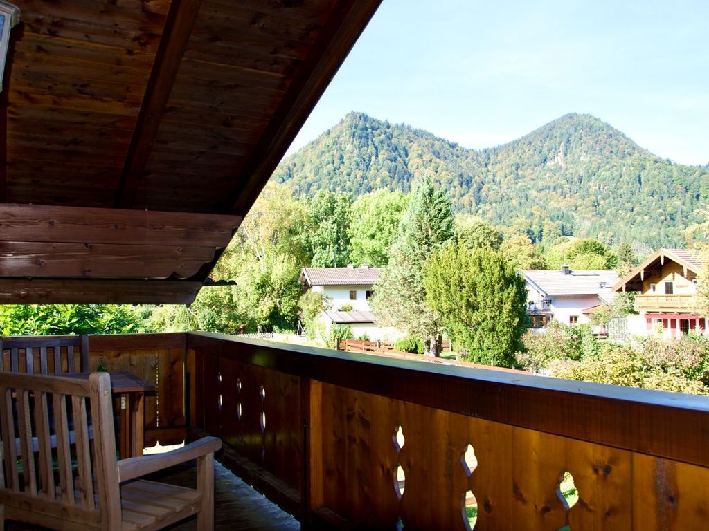 Balkon mit Bergblick