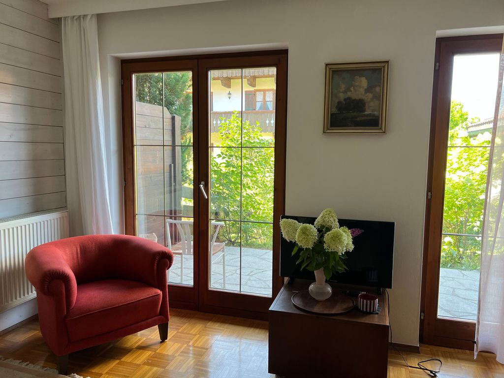 Wohnzimmerblick in den Garten