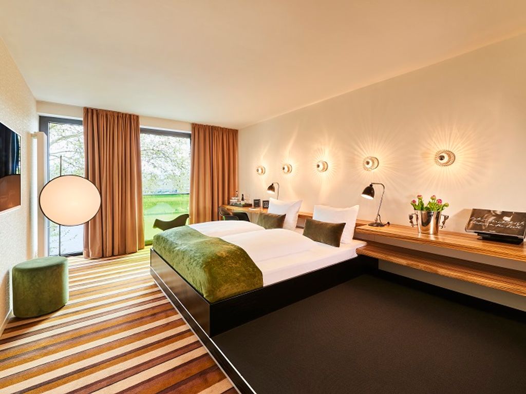 Nena Hotel Bremen - Designzimmer Flußblick