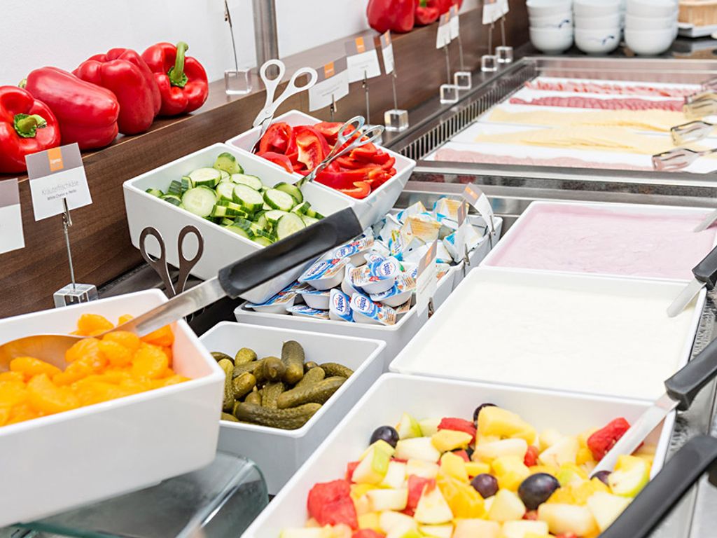Holiday Inn Express Bremen Airport - Frühstücksbuffet