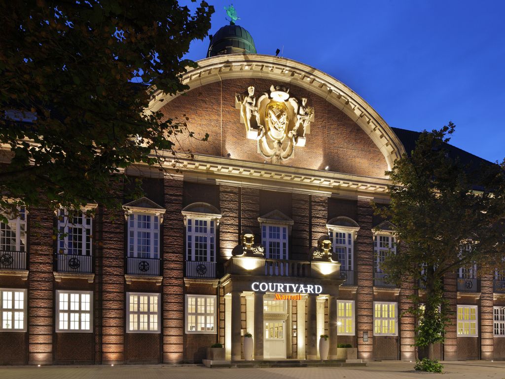 Courtyard by Marriott - Außenansicht
