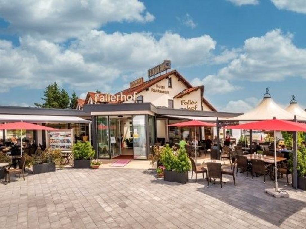 Haupthaus mit Restaurant