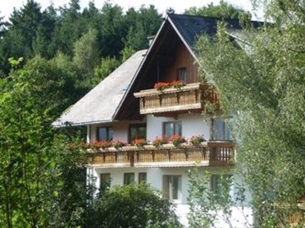 Landhaus Valentin, Aussen 3