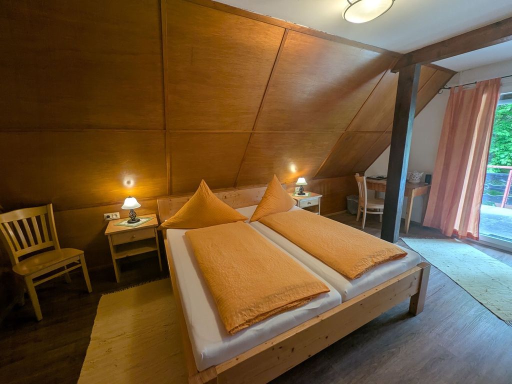 Doppelzimmer mit Balkon