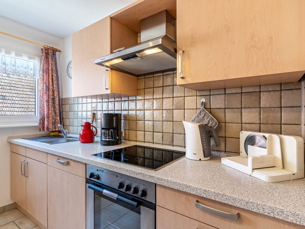 KITCHEN, INSIDE