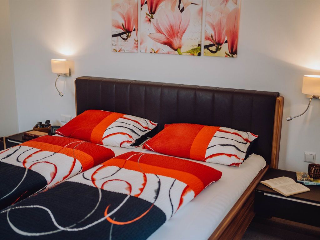 BEDROOM, INSIDE