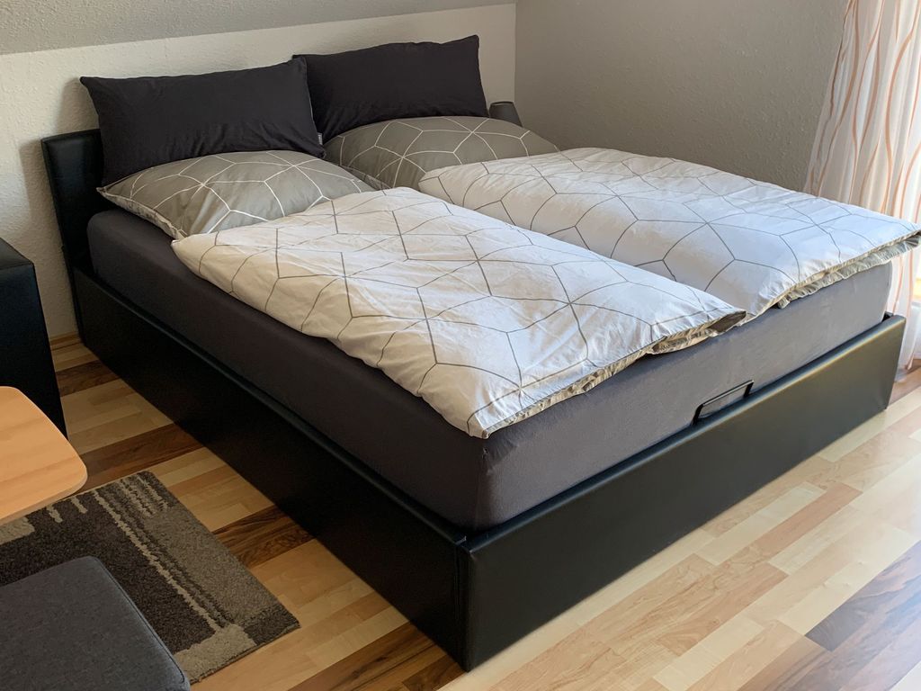 BEDROOM, INSIDE