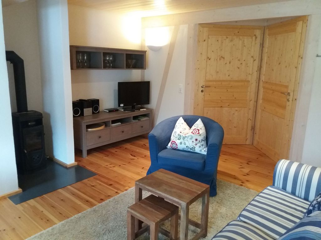 Photo, INSIDE, OUTSIDE