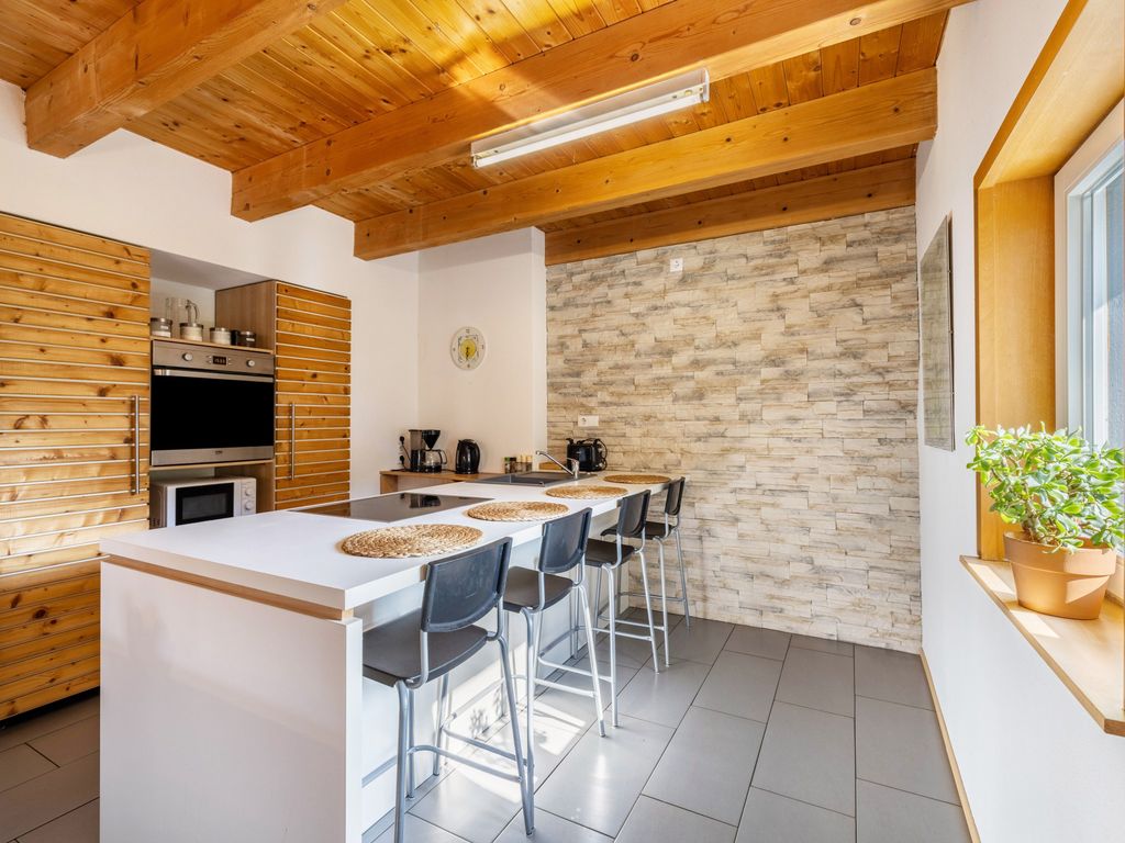 KITCHEN, INSIDE