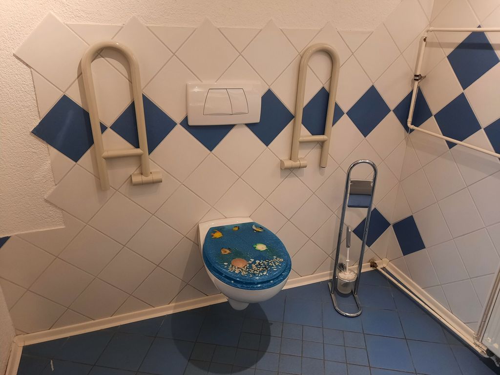 WC Ferienwohnung Bergahorn rollstuhlgerecht