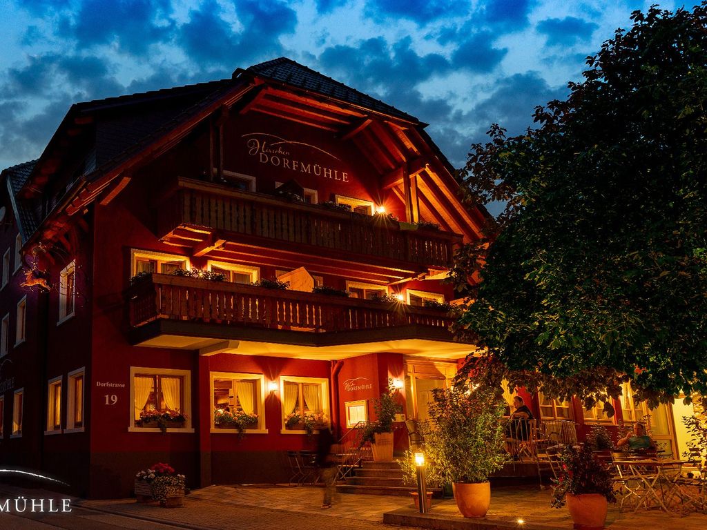 Sommernacht in der Gartenwirtschaft
