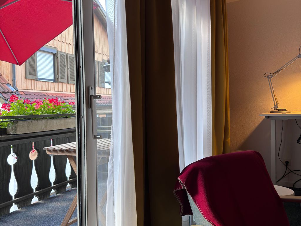 Balkon mit Panorama Fenster