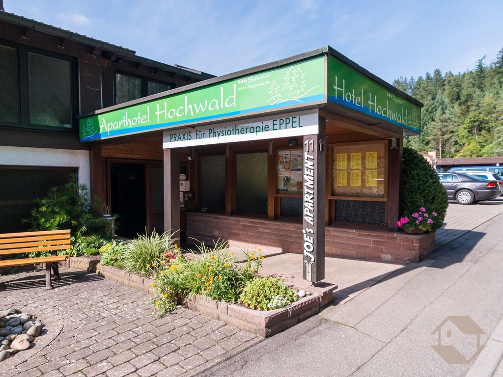 Aparthotel Hochwald Eingang nah