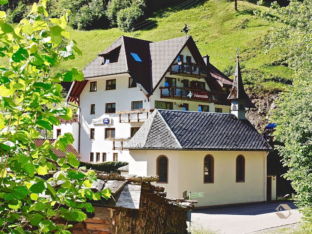 Haus mit Kapelle