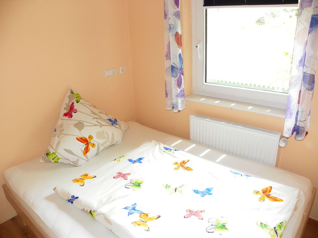 Zimmer für 2 Kinder bis 15 / oder 3.Person  (Nr.4)
