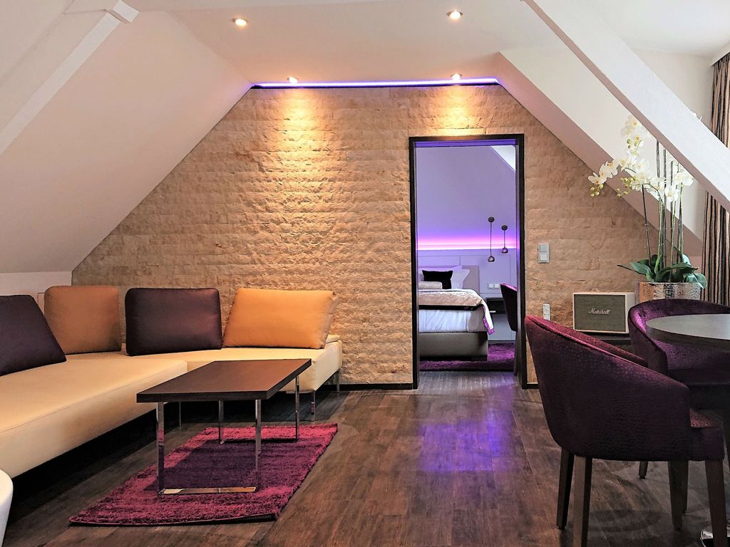Junior Suite #315 - Hotel Merkur