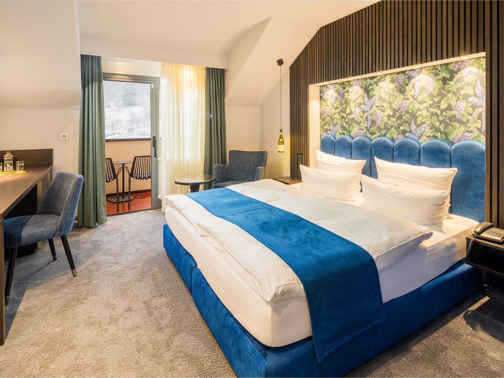 Standard Doppelzimmer mit kleinem Balkon