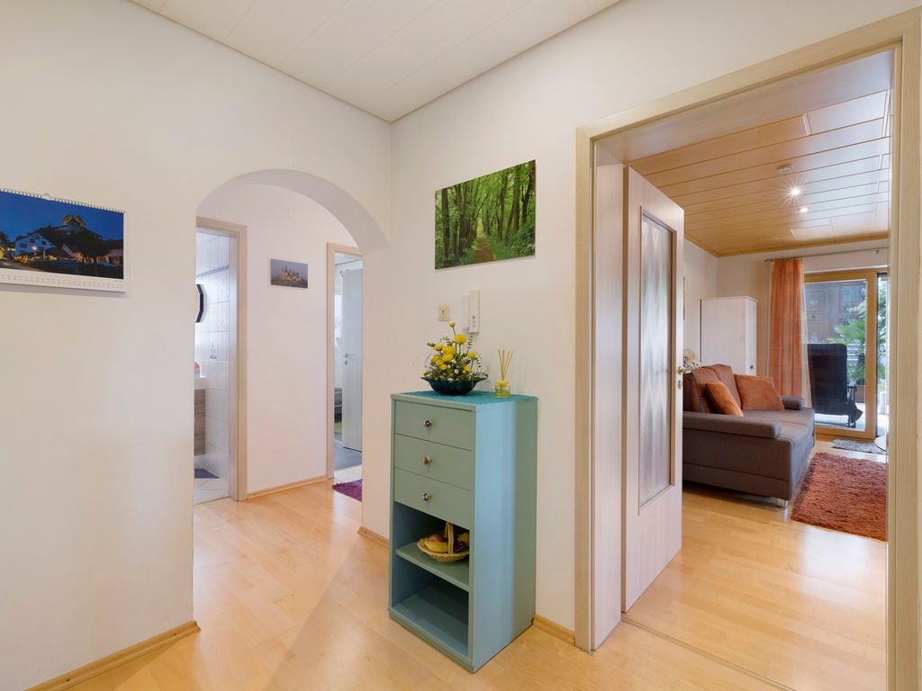Photo, INSIDE, OUTSIDE