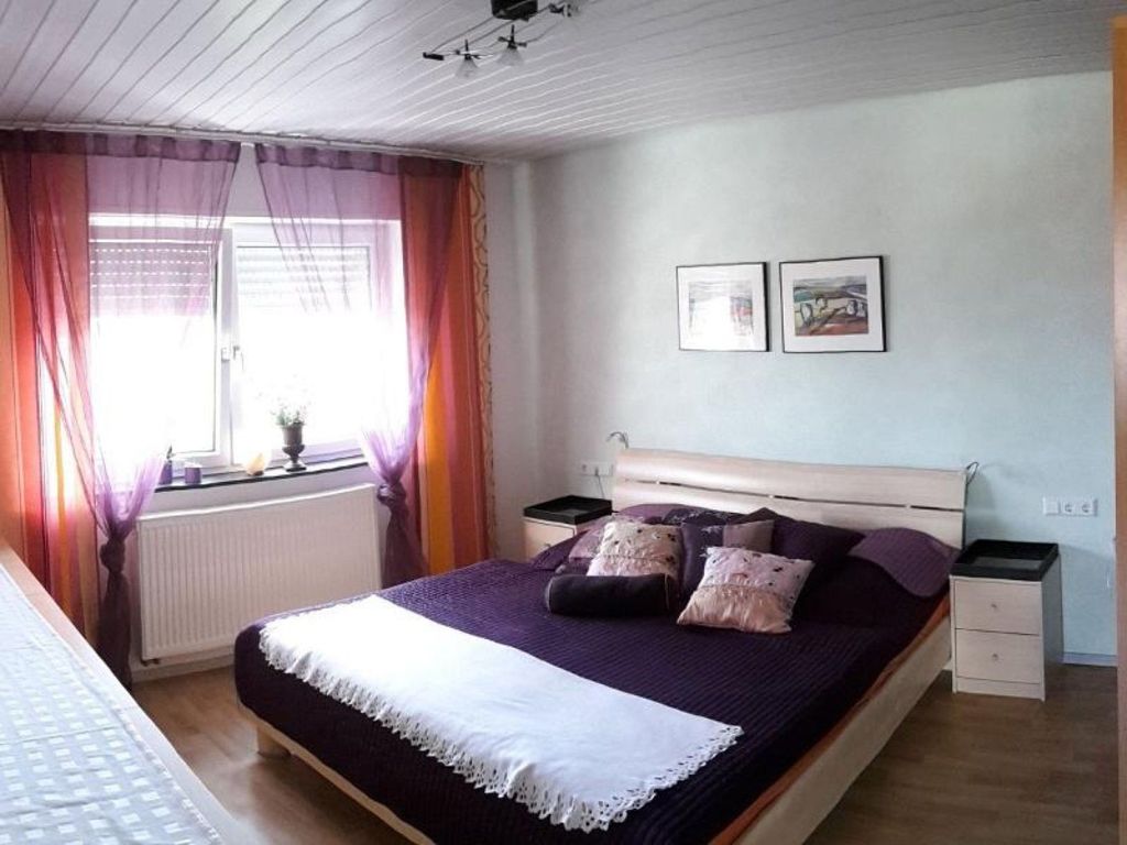 BEDROOM, INSIDE