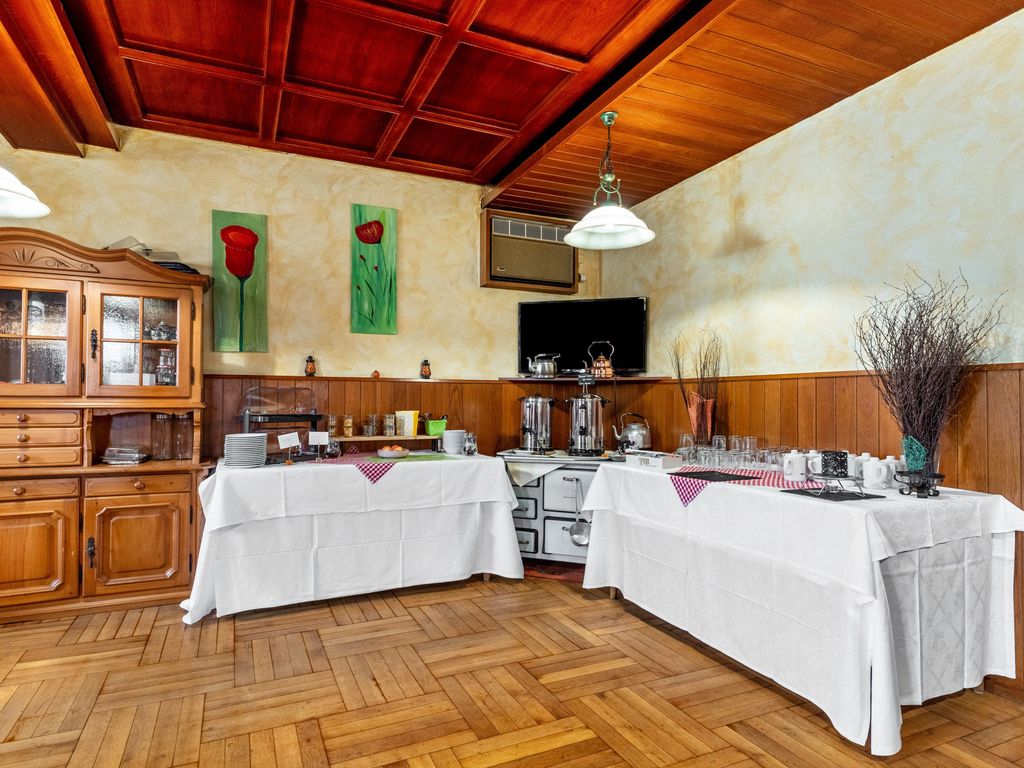 KITCHEN, INSIDE, OUTSIDE