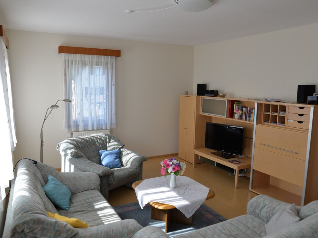 Photo, INSIDE, OUTSIDE