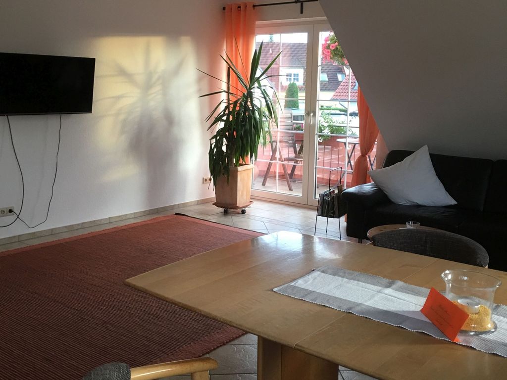 Photo, INSIDE, OUTSIDE