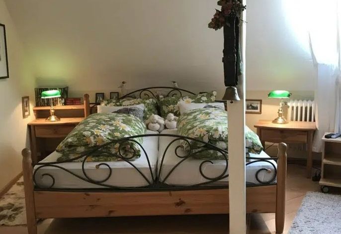 Superior Doppelzimmer Ziege mit Eck-Badewanne und WC