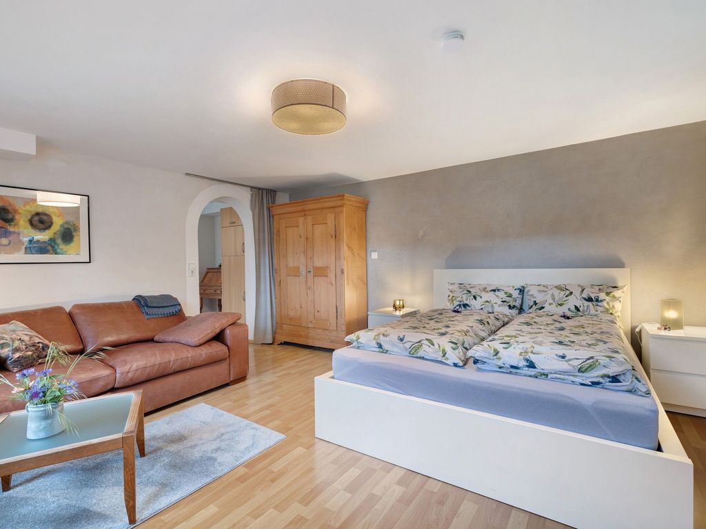 BEDROOM, INSIDE