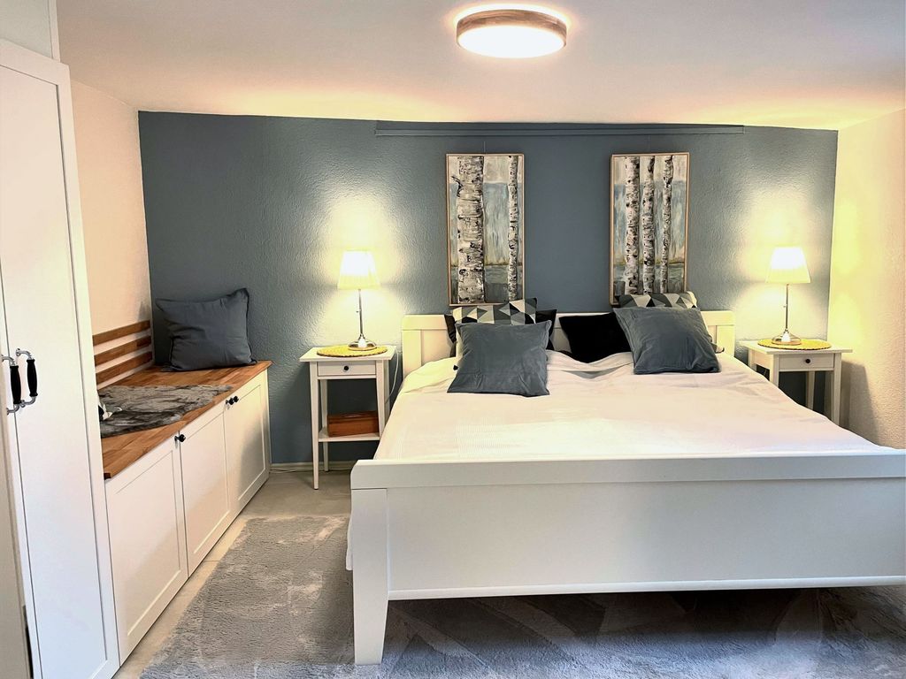 BEDROOM, INSIDE
